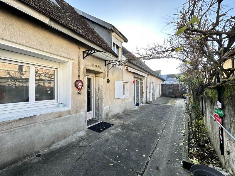 Vente Maison VILLENEUVE SUR CHER - 3 pièces -123 m² - (18400)