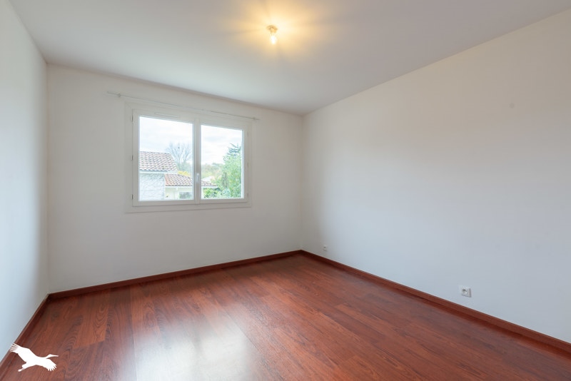 Vente Maison ST PIERRE DU MONT - 7 pièces -222 m² - (40280)