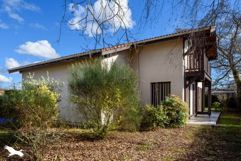 Vente Maison ST PIERRE DU MONT - 6 pièces -133 m² - (40280)