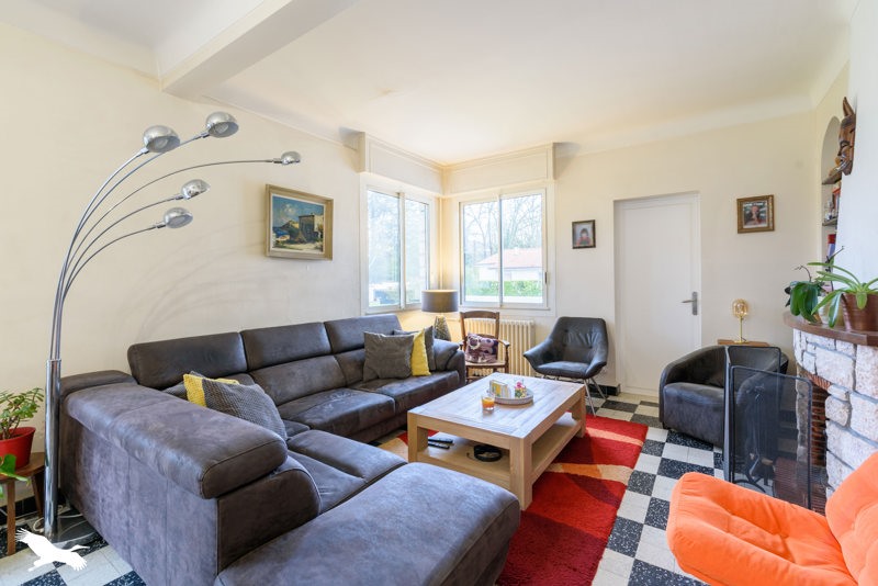 Vente Maison ST PIERRE DU MONT - 5 pièces -146 m² - (40280)