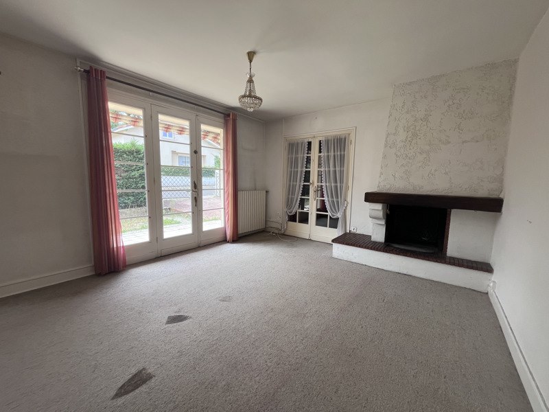 Vente Maison ST PIERRE DU MONT - 6 pièces -140 m² - (40280)