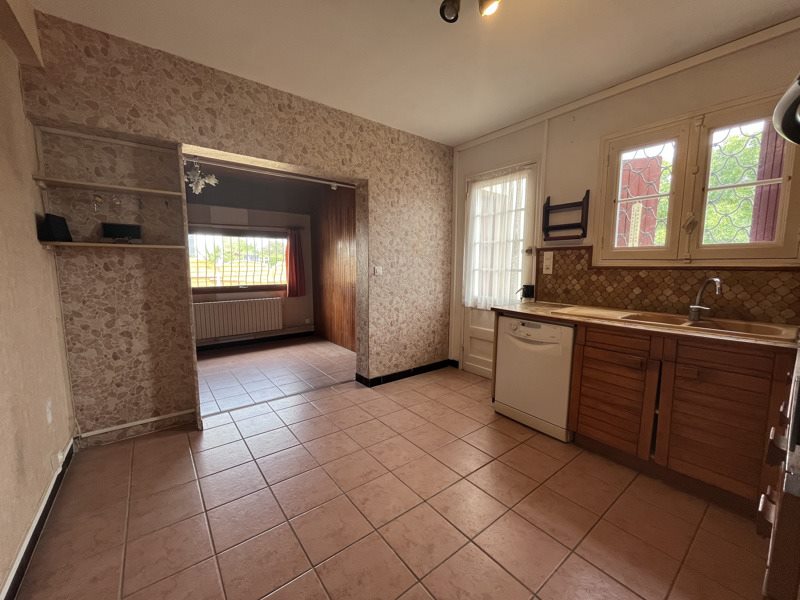 Vente Maison ST PIERRE DU MONT - 6 pièces -140 m² - (40280)