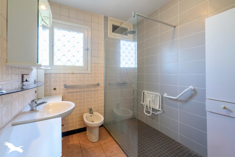 Vente Maison ST PIERRE DU MONT - 6 pièces -140 m² - (40280)