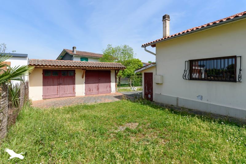 Vente Maison ST PIERRE DU MONT - 6 pièces -140 m² - (40280)