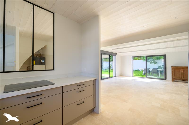 Vente Maison LA FLOTTE - 6 pièces -148 m² - (17630)