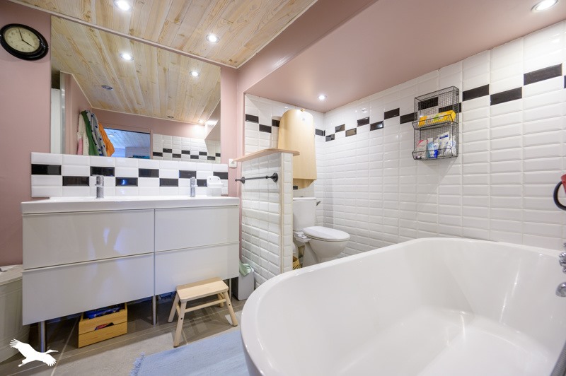 Vente Maison LA FLOTTE - 6 pièces -198 m² - (17630)