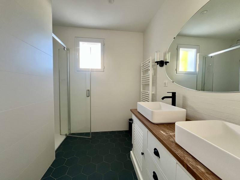 Vente Maison LA FLOTTE - 5 pièces -120 m² - (17630)