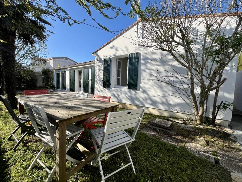 Vente Maison LA FLOTTE - 5 pièces -120 m² - (17630)