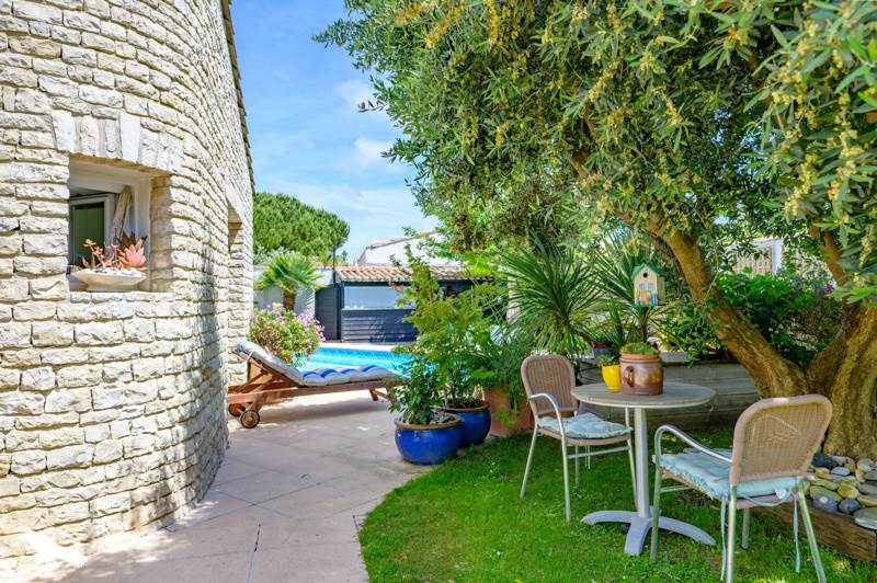 Vente Maison LA FLOTTE - 7 pièces -165 m² - (17630)