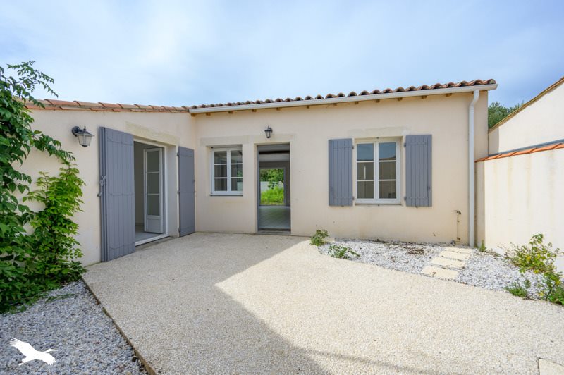 Vente Maison LA FLOTTE - 5 pièces -112 m² - (17630)