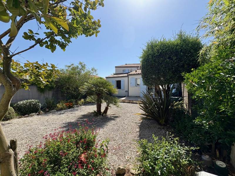 Vente Maison LA FLOTTE - 5 pièces -120 m² - (17630)