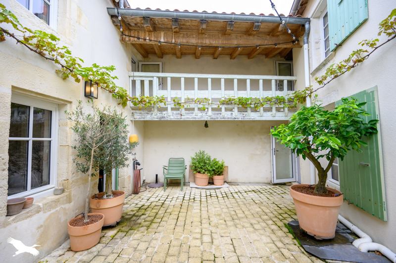 Vente Maison LA FLOTTE - 6 pièces -124 m² - (17630)
