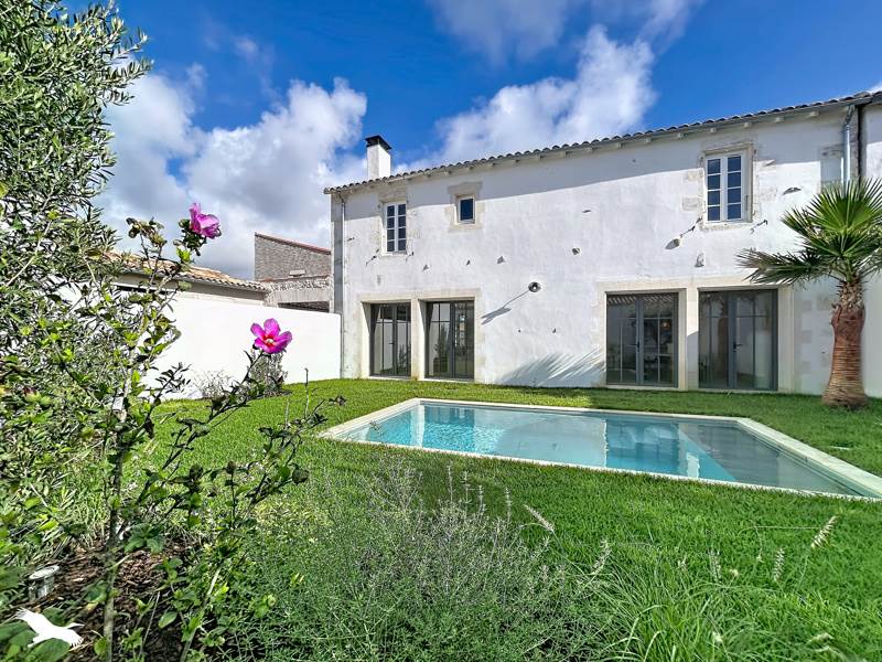 Maison 6 pièces 140 m² · à Sainte-Marie-de-Ré · 140 m² · 1 198 300 €