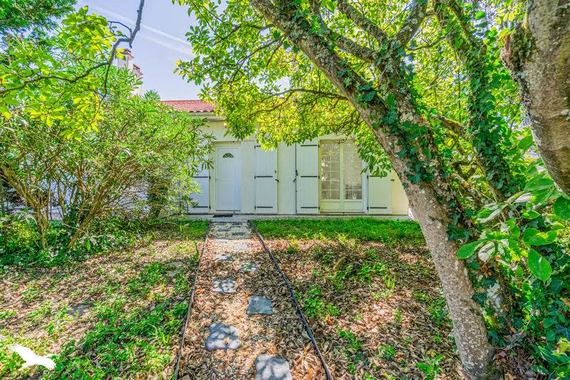 Vente Maison BEGLES - 8 pièces -165 m² - (33130)