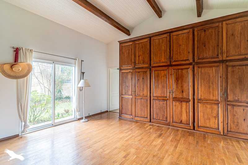 Vente Maison BEGLES - 7 pièces -193 m² - (33130)