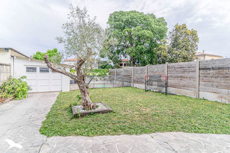 Vente Maison BEGLES - 4 pièces -125 m² - (33130)