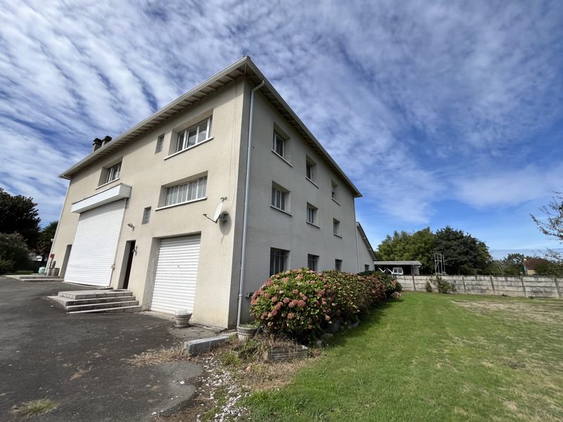 Vente Maison GELOS - 10 pièces -330 m² - (64110)