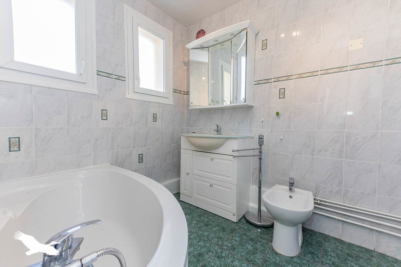 Vente Maison MAZERES LEZONS - 5 pièces -140 m² - (64110)