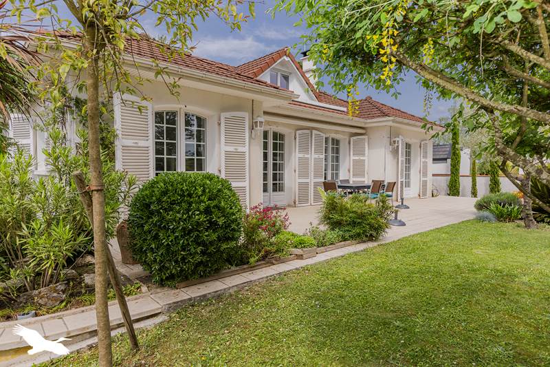 Vente Maison BIZANOS - 5 pièces -160 m² - (64320)