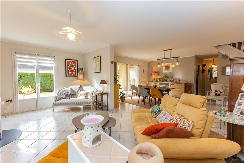 Vente Maison LESCAR - 6 pièces -173 m² - (64230)