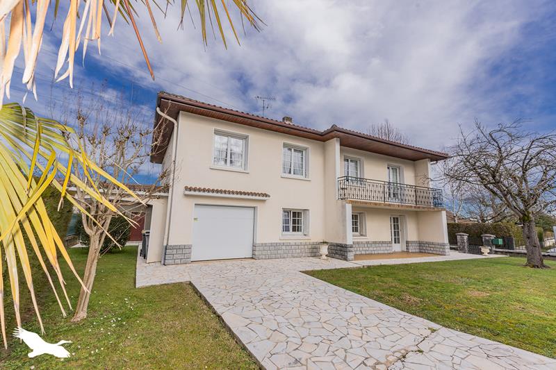 Vente Maison LONS - 6 pièces -155 m² - (64140)