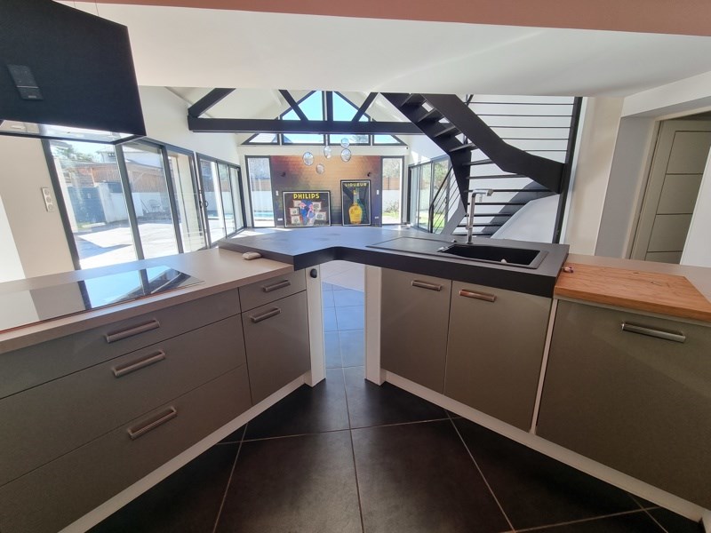 Vente Maison ARTIGUELOUVE - 7 pièces -192 m² - (64230)