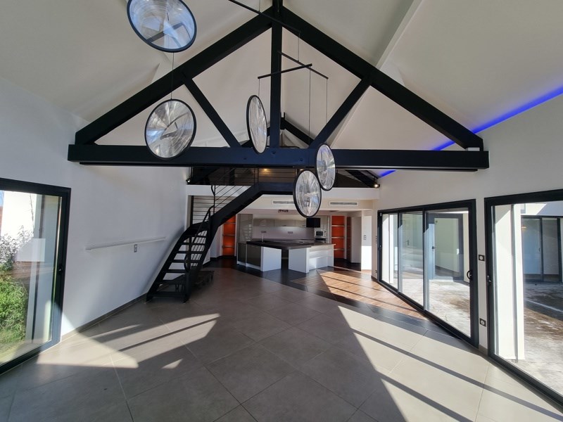 Vente Maison ARTIGUELOUVE - 7 pièces -192 m² - (64230)