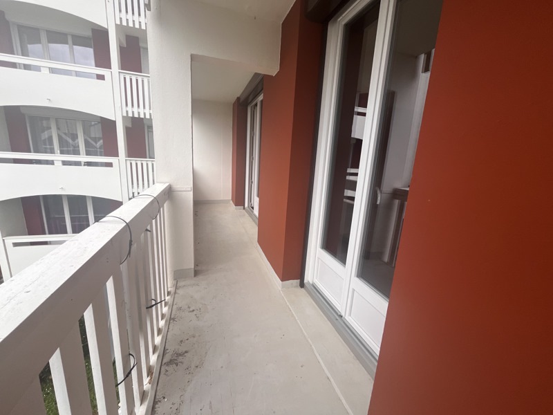 Vente Appartement LONS - 4 pièces -78 m² - (64140)