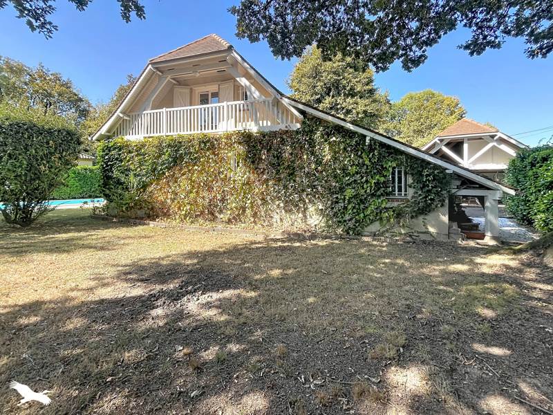 Vente Maison LESCAR - 5 pièces -150 m² - (64230)