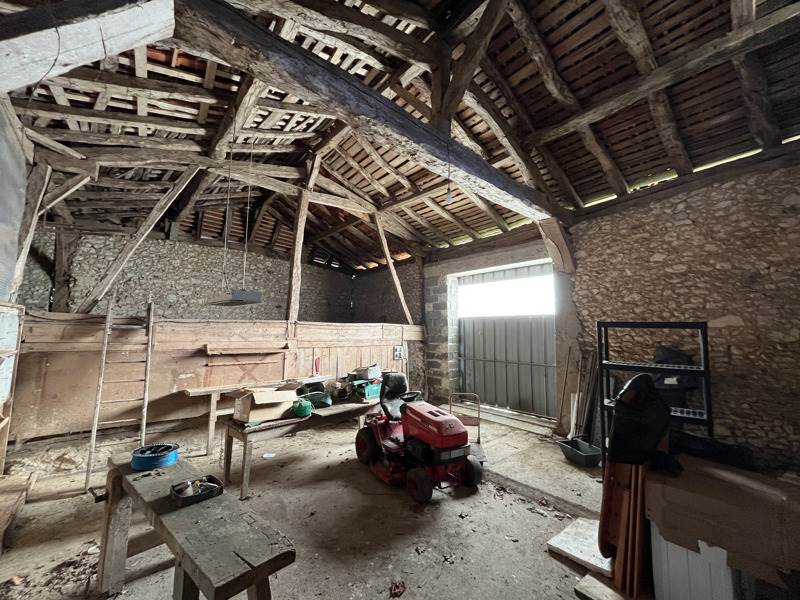 Vente Maison ST JEAN D ATAUX - 7 pièces -221 m² - (24190)