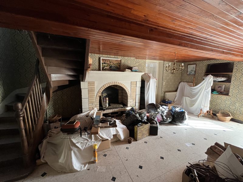 Vente Maison ST JEAN D ATAUX - 7 pièces -221 m² - (24190)