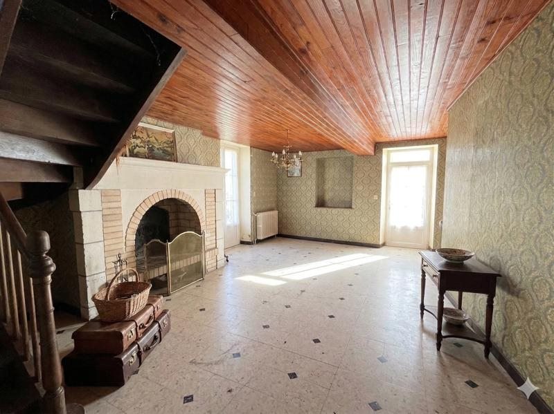 Vente Maison ST JEAN D ATAUX - 7 pièces -221 m² - (24190)