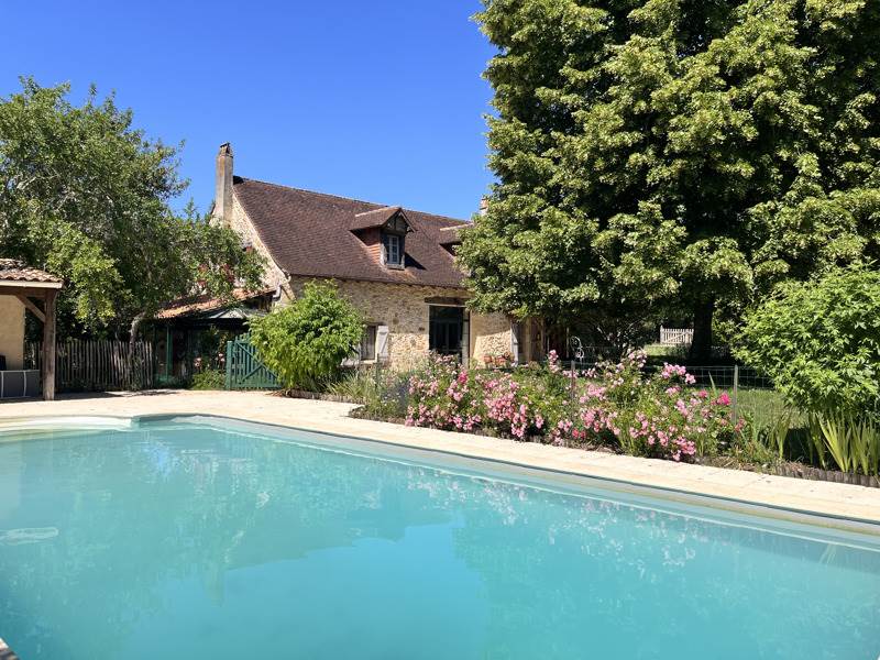 Vente Maison ISSAC - 6 pièces -153 m² - (24400)