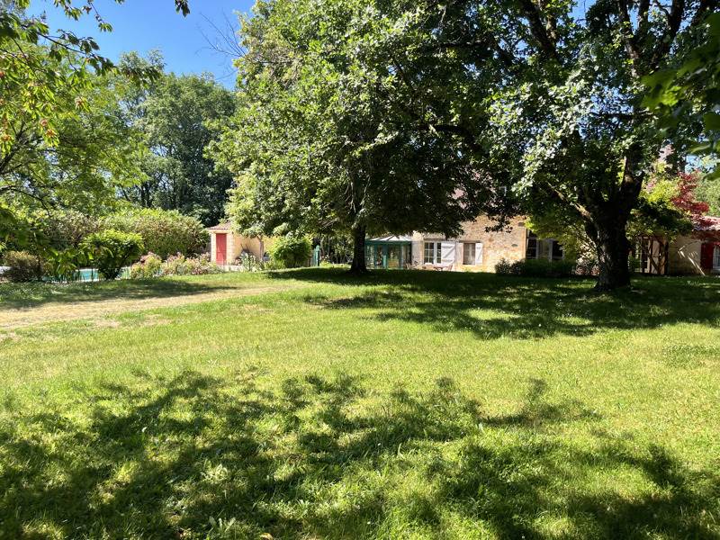 Vente Maison ISSAC - 6 pièces -153 m² - (24400)