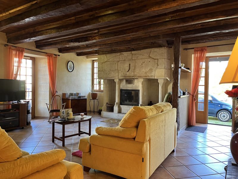 Vente Maison DOUZILLAC - 4 pièces -120 m² - (24190)
