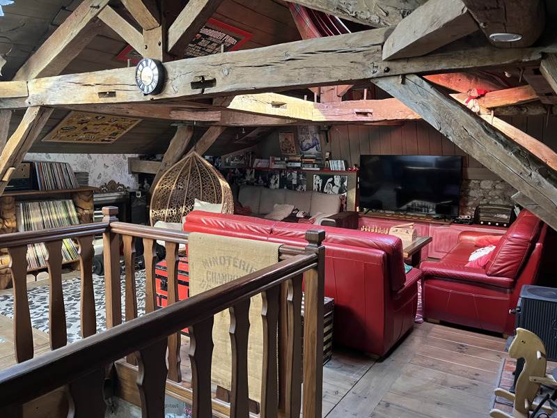 Vente Maison DOUZILLAC - 9 pièces -220 m² - (24190)