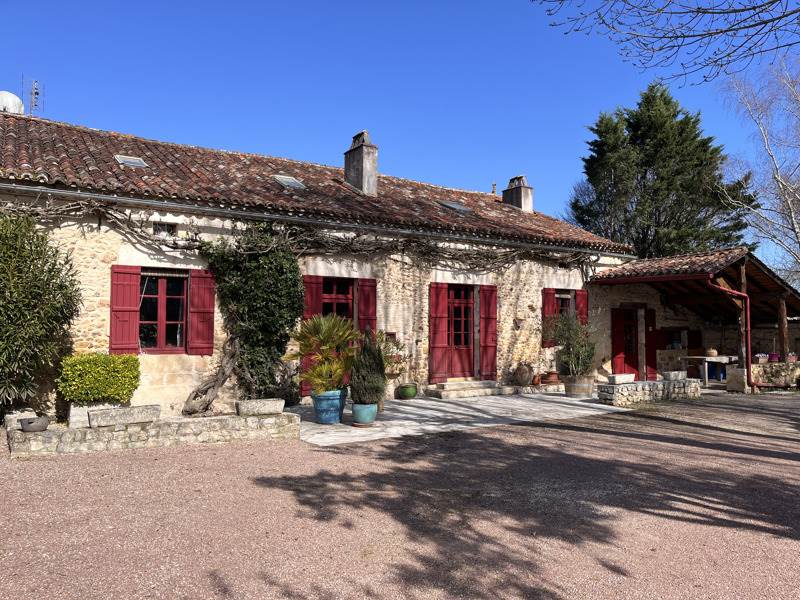 Vente Maison ST JEAN D ATAUX 24190 9 pièces - 237 m²