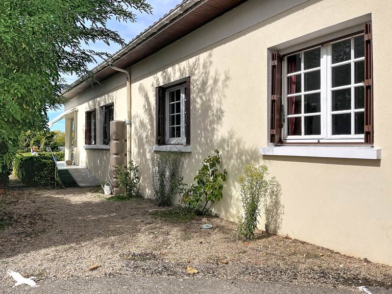 Vente Maison Mussidan - 6 pièces -120 m² - (24400)