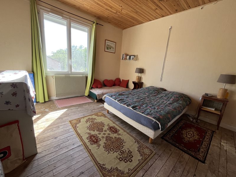 Vente Maison Saint-Étienne-de-Puycorbier - 7 pièces -127 m² - (24400)