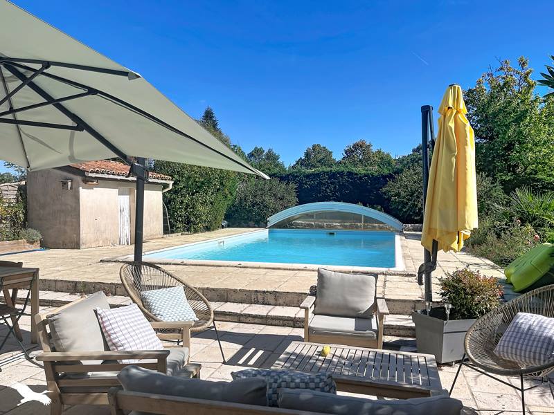 Vente Maison Neuvic - 5 pièces -150 m² - (24190)