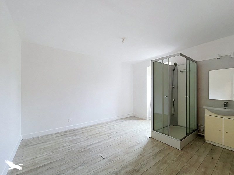 Vente Maison Douzillac - 5 pièces -150 m² - (24190)