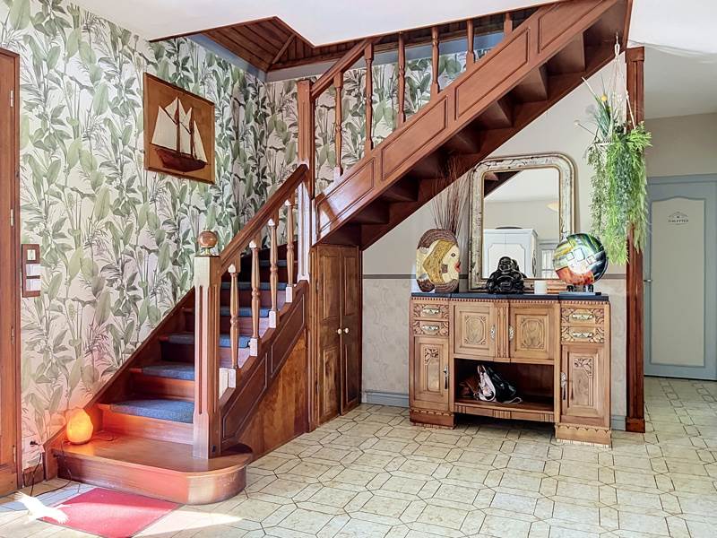 Vente Maison Mussidan - 6 pièces -195 m² - (24400)