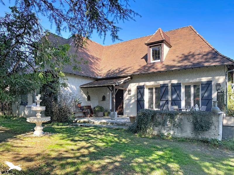 Maison 6 pièces 195 m² · à Mussidan · 195 m² · 249 900 €