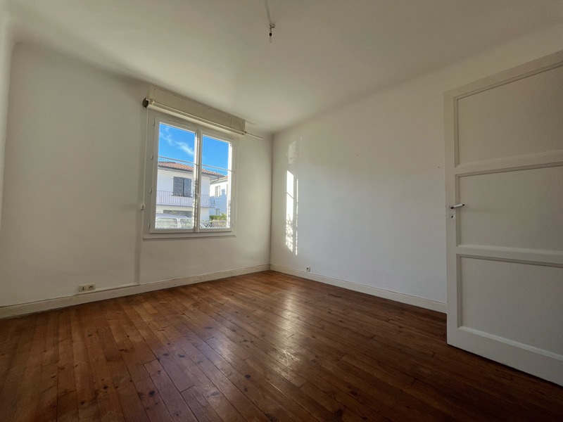 Vente Appartement BAYONNE - 3 pièces -65 m² - (64100)