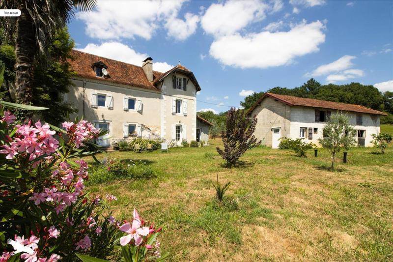Vente Maison ST MEDARD - 5 pièces -179 m² - (64370)