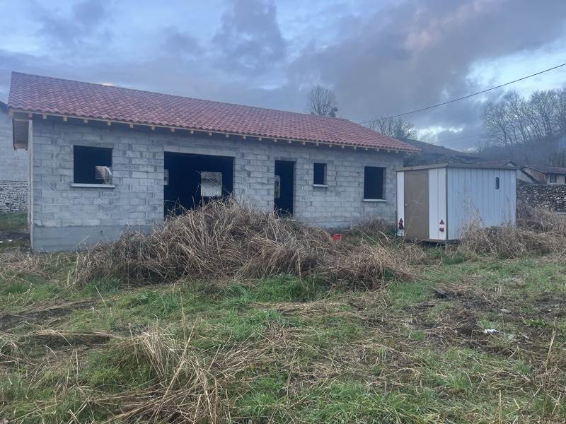 Vente Maison CARRESSE CASSABER - 1 pièce -115 m² - (64270)