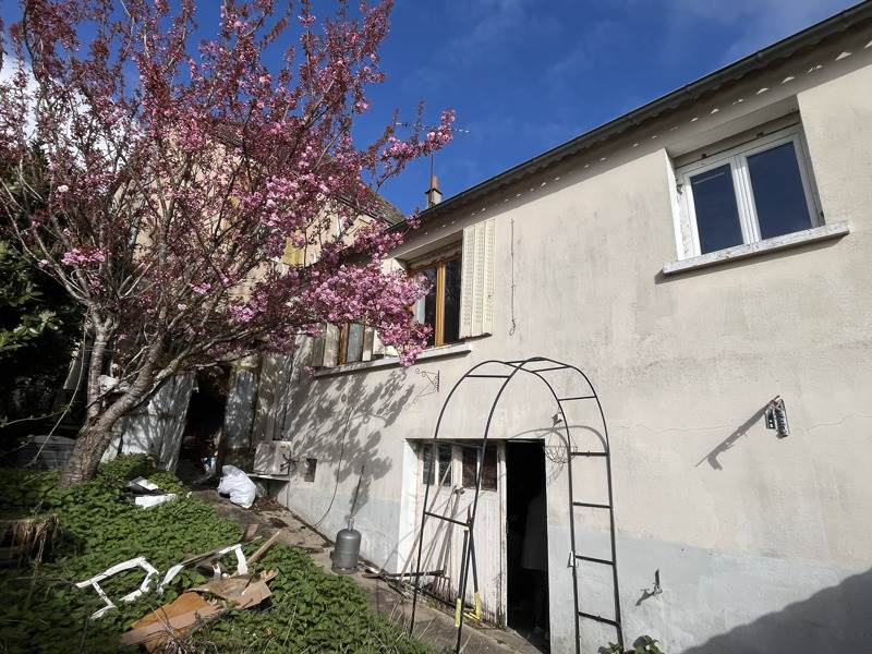Vente Maison ST SATURNIN - 5 pièces -123 m² - (18370)