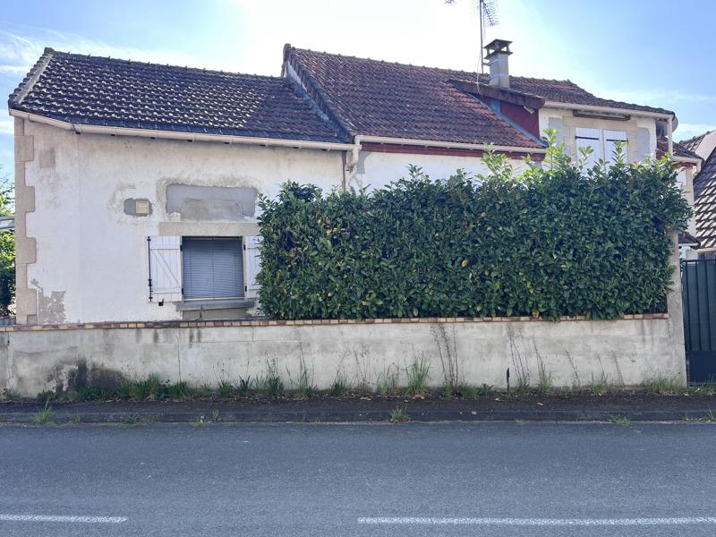 Vente Maison DOMERAT - 6 pièces -87 m² - (03410)