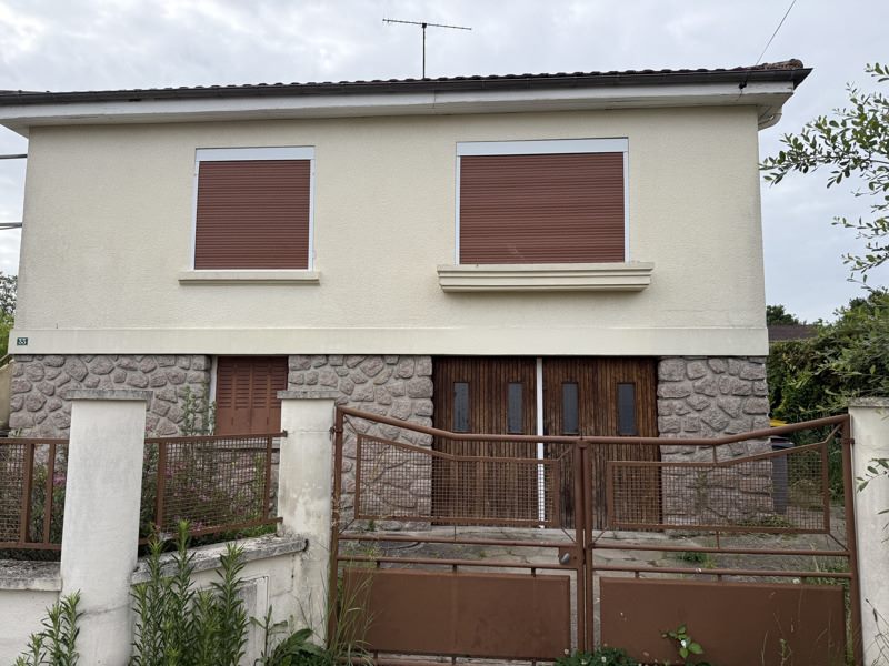 Vente Maison DOMERAT - 5 pièces -108 m² - (03410)