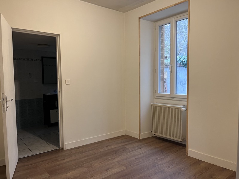 Vente Maison DOMERAT - 3 pièces -40 m² - (03410)